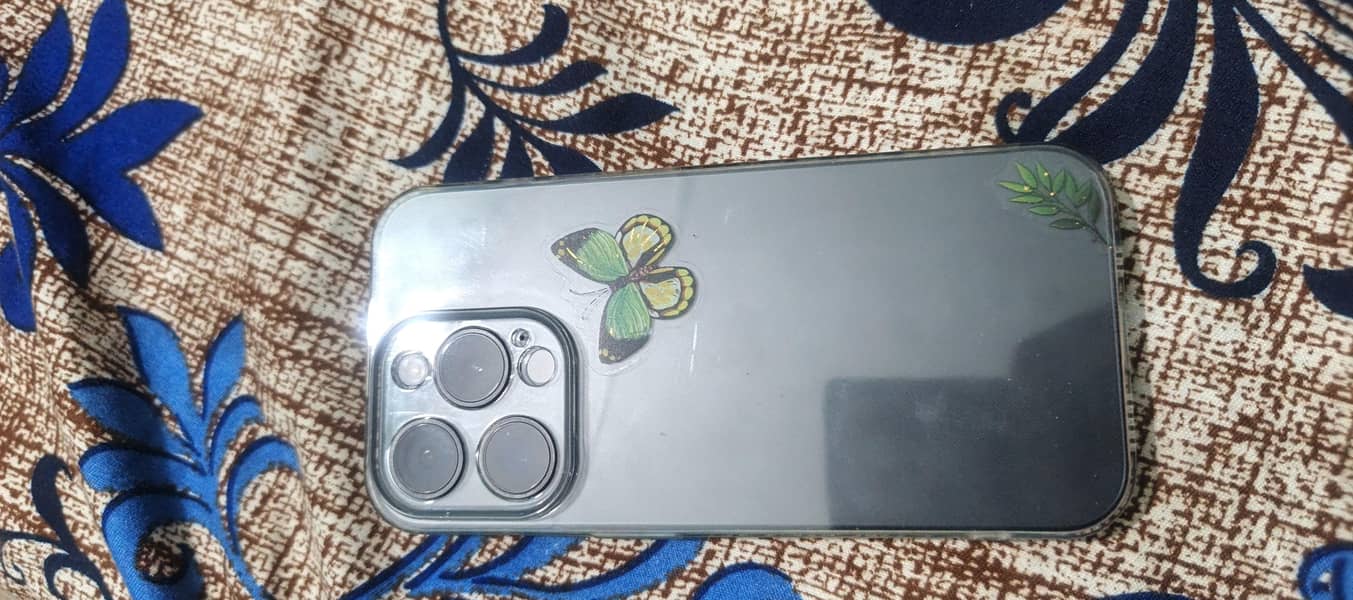 Apple iPhone 15 Pro 2