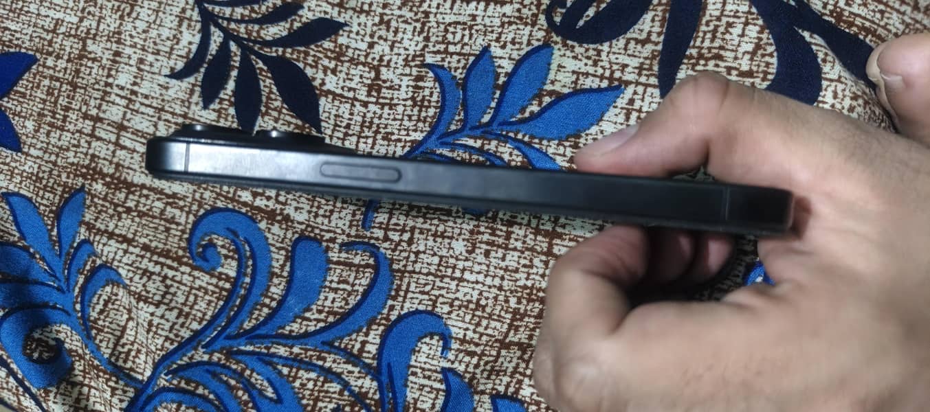 Apple iPhone 15 Pro 5