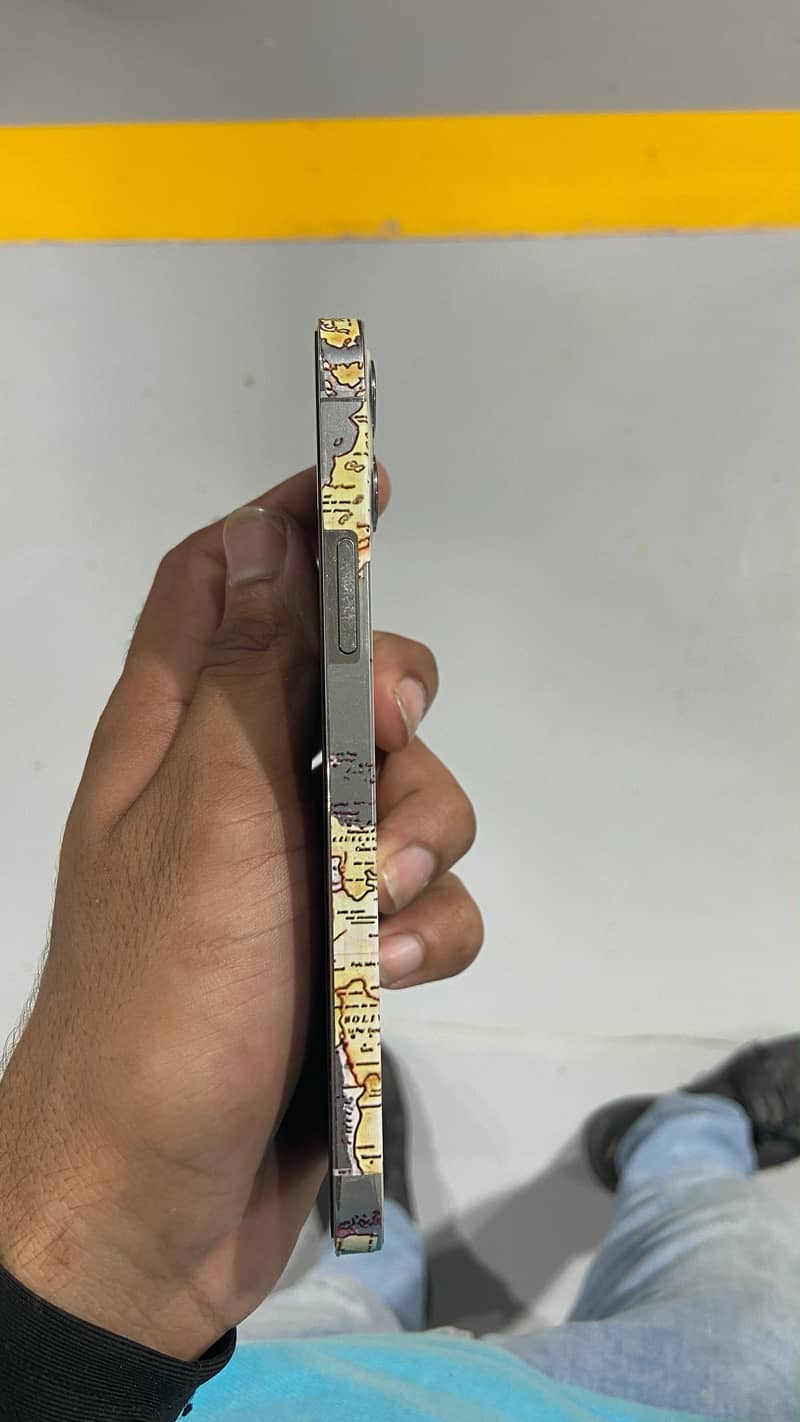 Apple iPhone 12pro 0