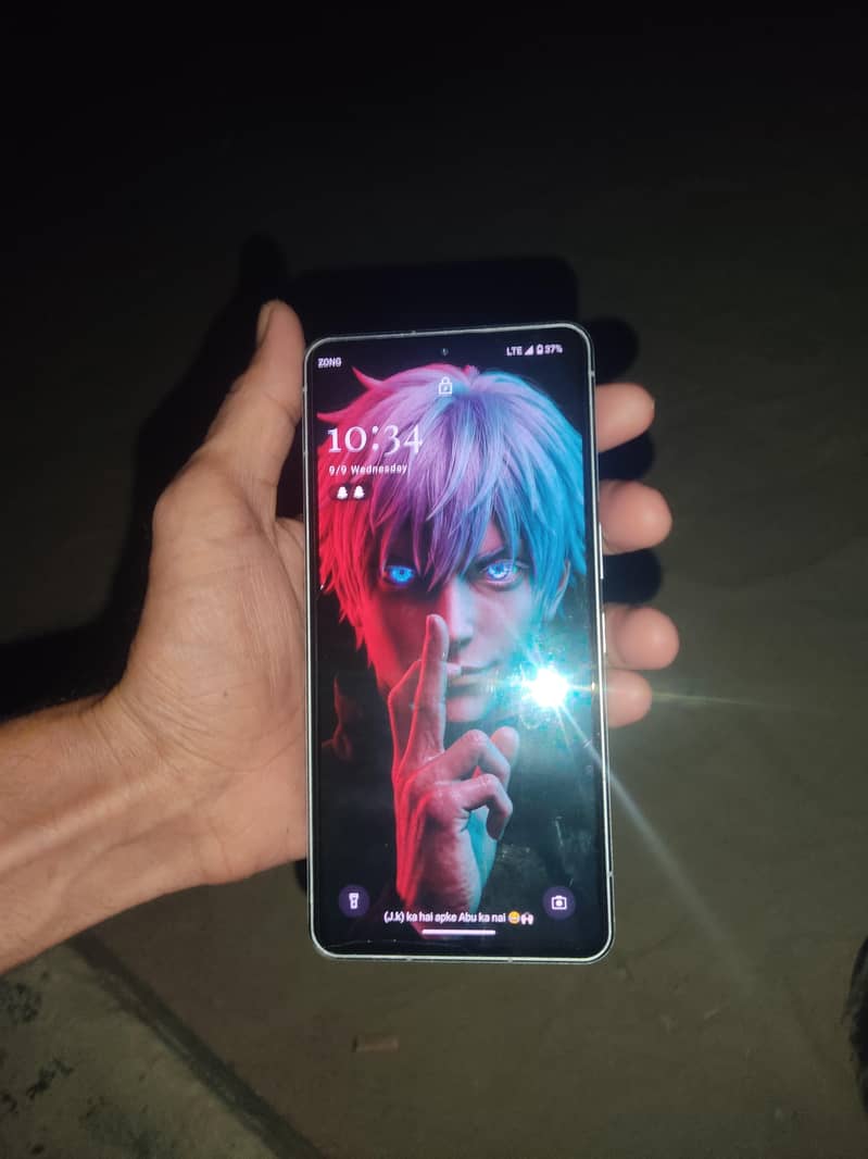 SHARP AQUOS R7 6