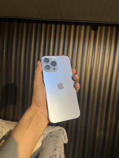 iPhone 13 Pro Max 10 by 10 condition factory unlock ha