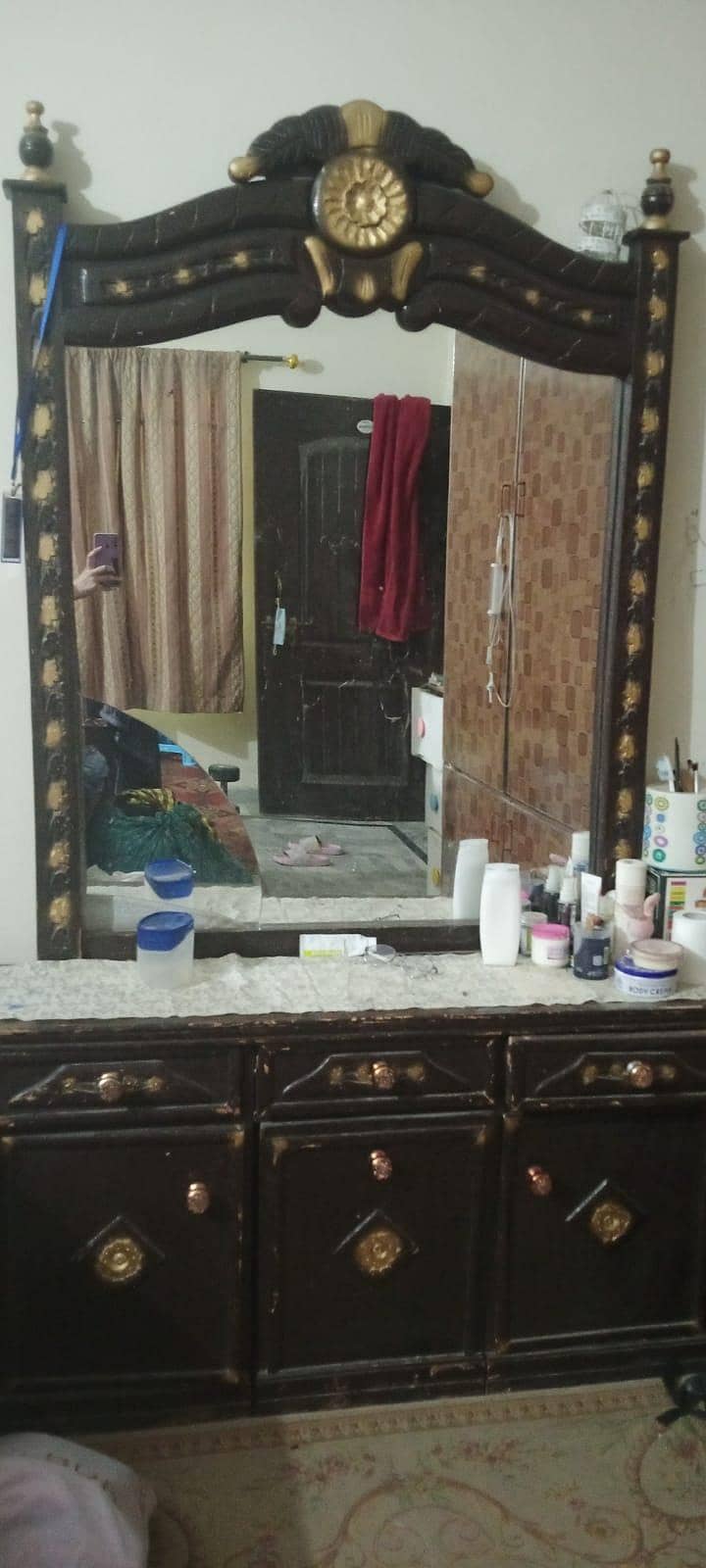 bed with dressing table 1