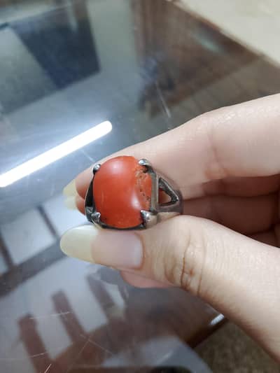 Natural Coral (Marjan) Ring – 9 Carat – GGI Certified