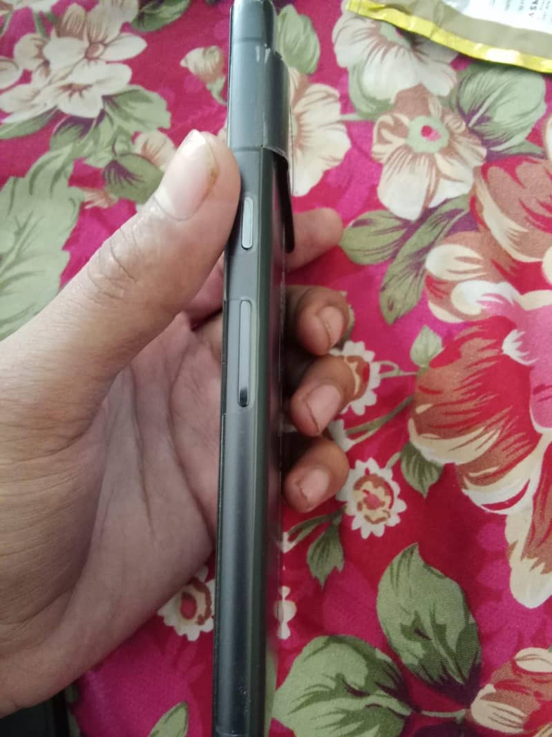 Google Pixel 7a 5