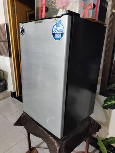 dawalance mini fridge