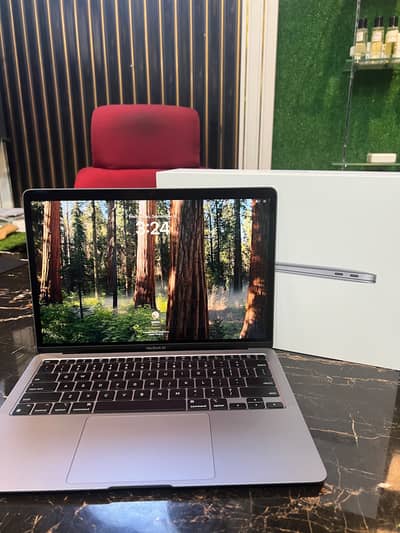 Macbook Air 2020 M1 8/256 | complete box | warranty till Aug 2027