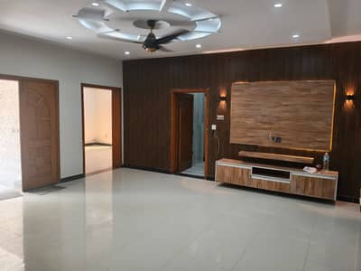 6 marla Full house Corner bharia Town Face 8 Ali block bajli panii gass Available neaer Commercial masjid parck neat Clean house