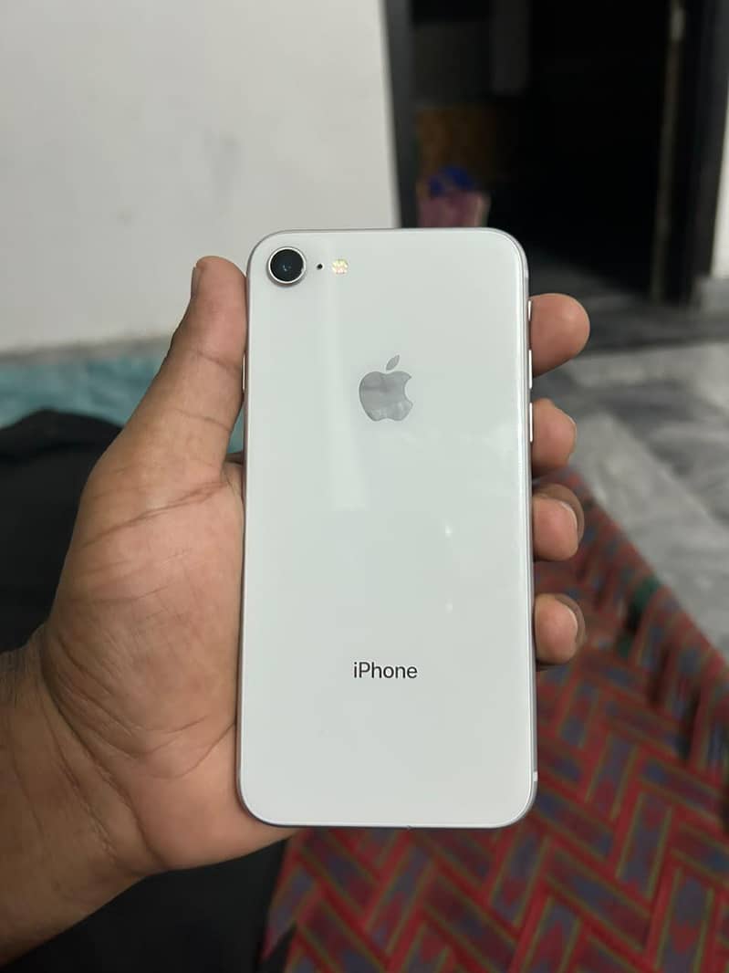 Apple iPhone 8 0