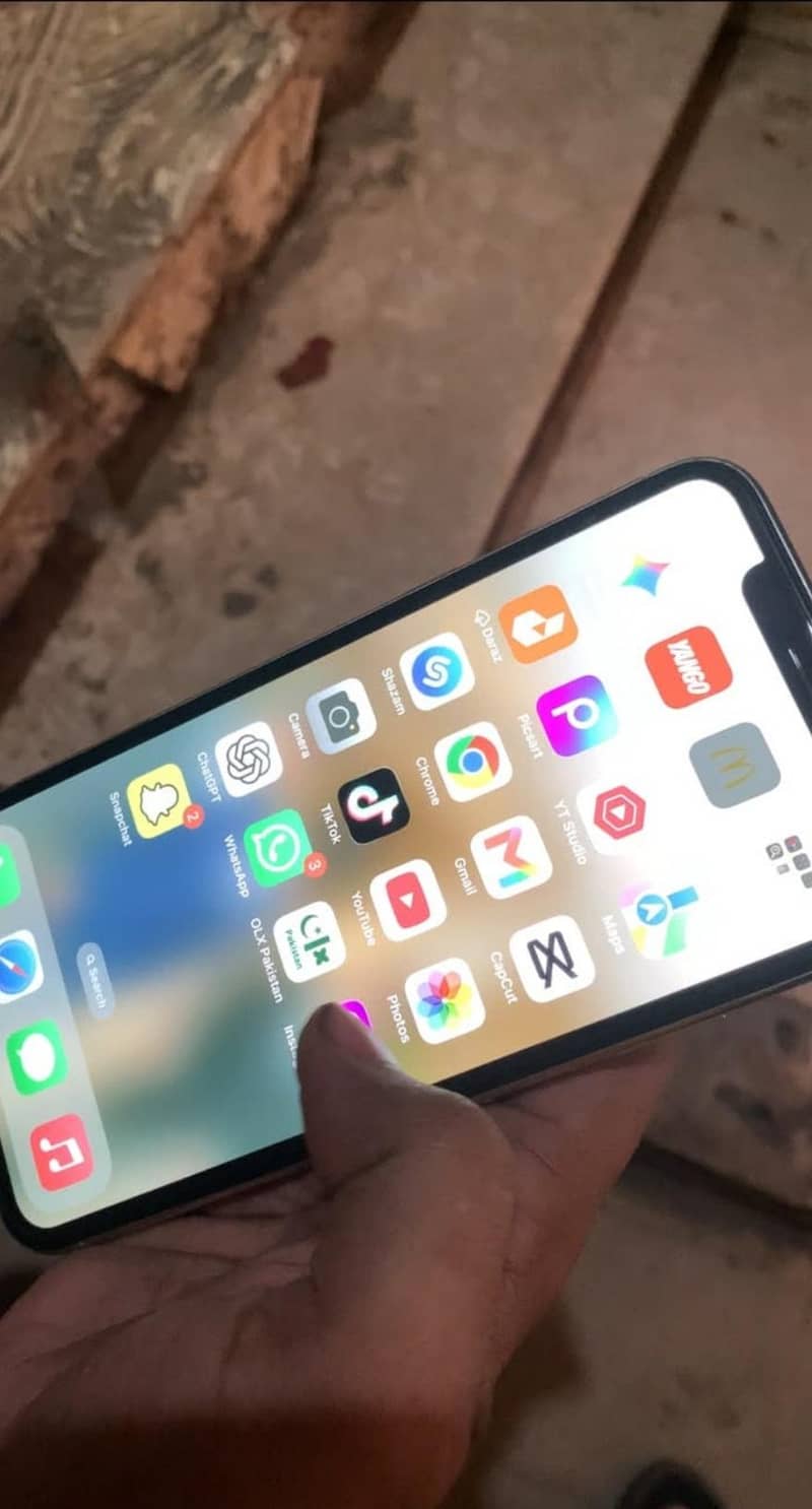 iphone 11 pro max 1