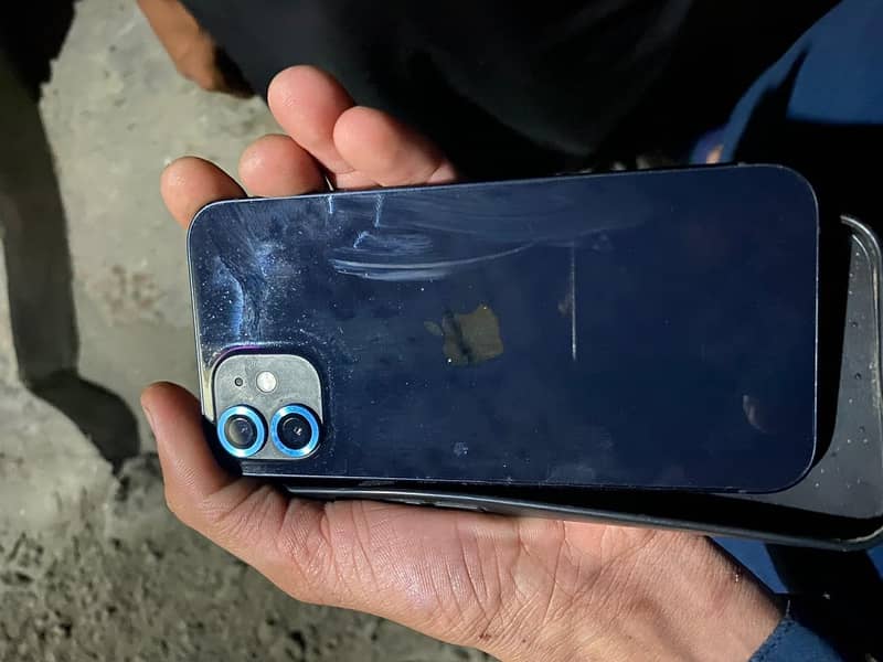 Apple iPhone 12 5