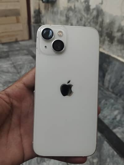 Apple iPhone 13