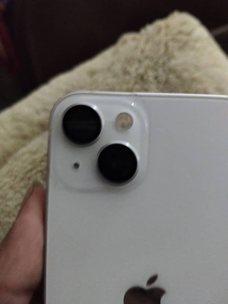 Apple iPhone 13 6