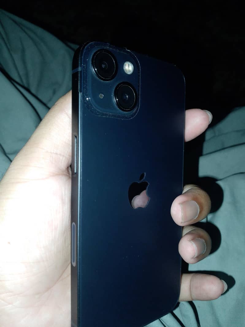 Apple iPhone 13 2