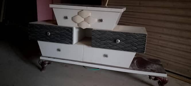 4 pieceking size bedroom set