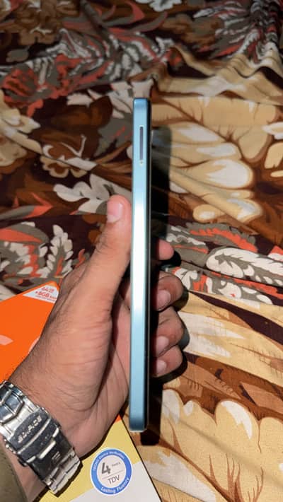 Spark go 2 4gb 64gb