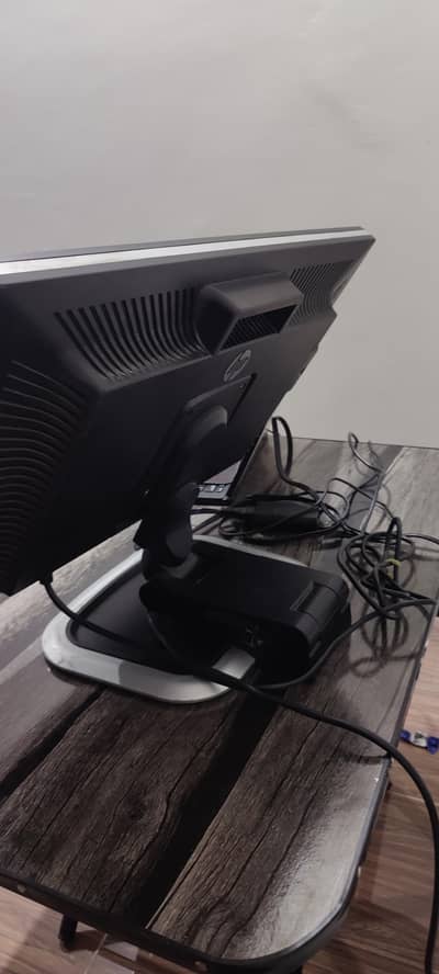 HP ZR2440w