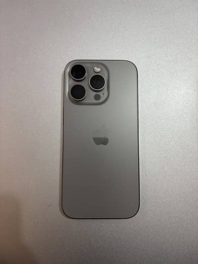 Apple iPhone 16 Pro