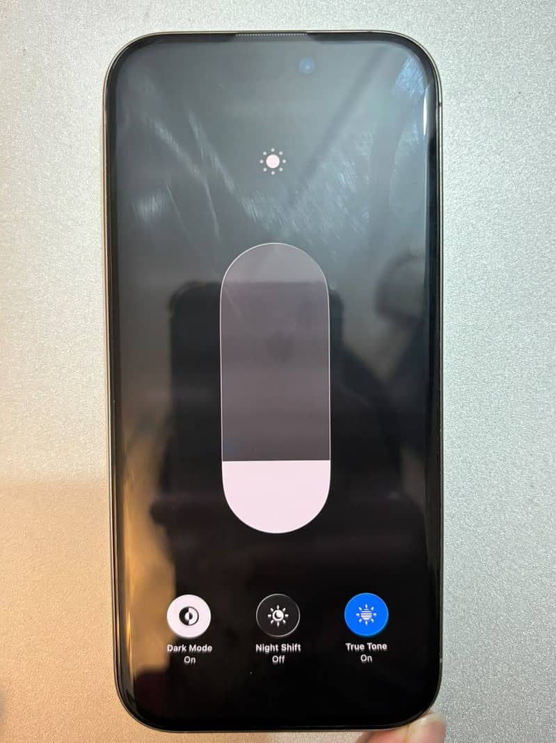 Apple iPhone 16 Pro 6