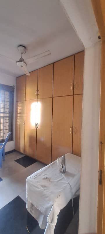 7.5 Marla House For Sale In Kashmir Block Allama Iqbal Town