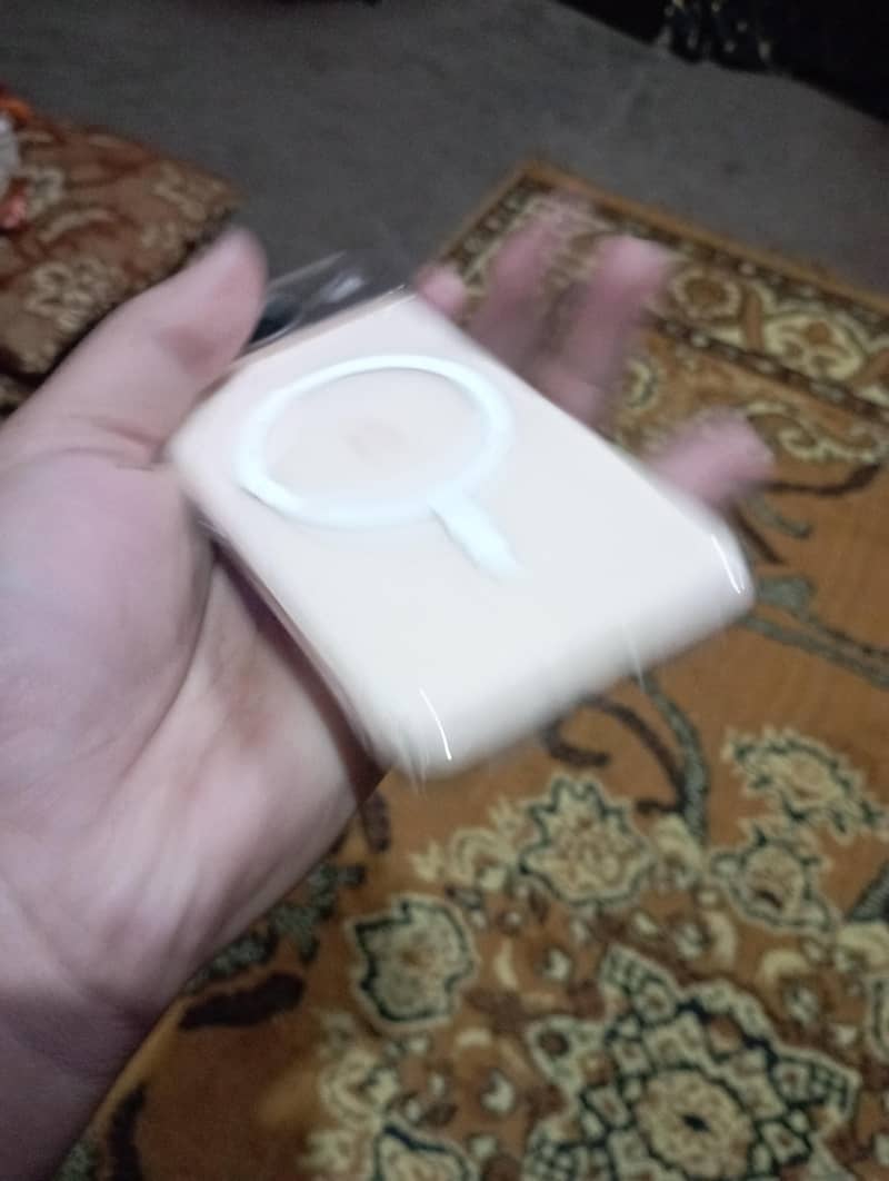 Google Pixel 8 4