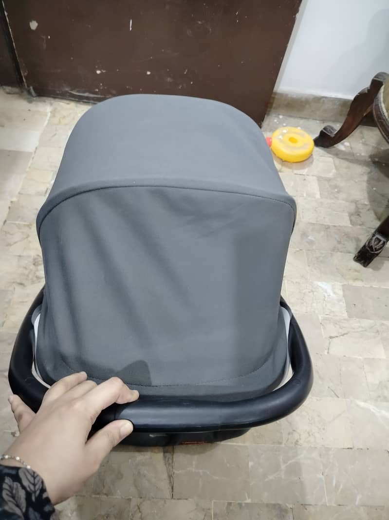 Carrycot (wheeler) 2