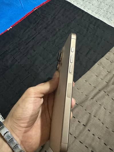Apple iPhone 16 Pro Max