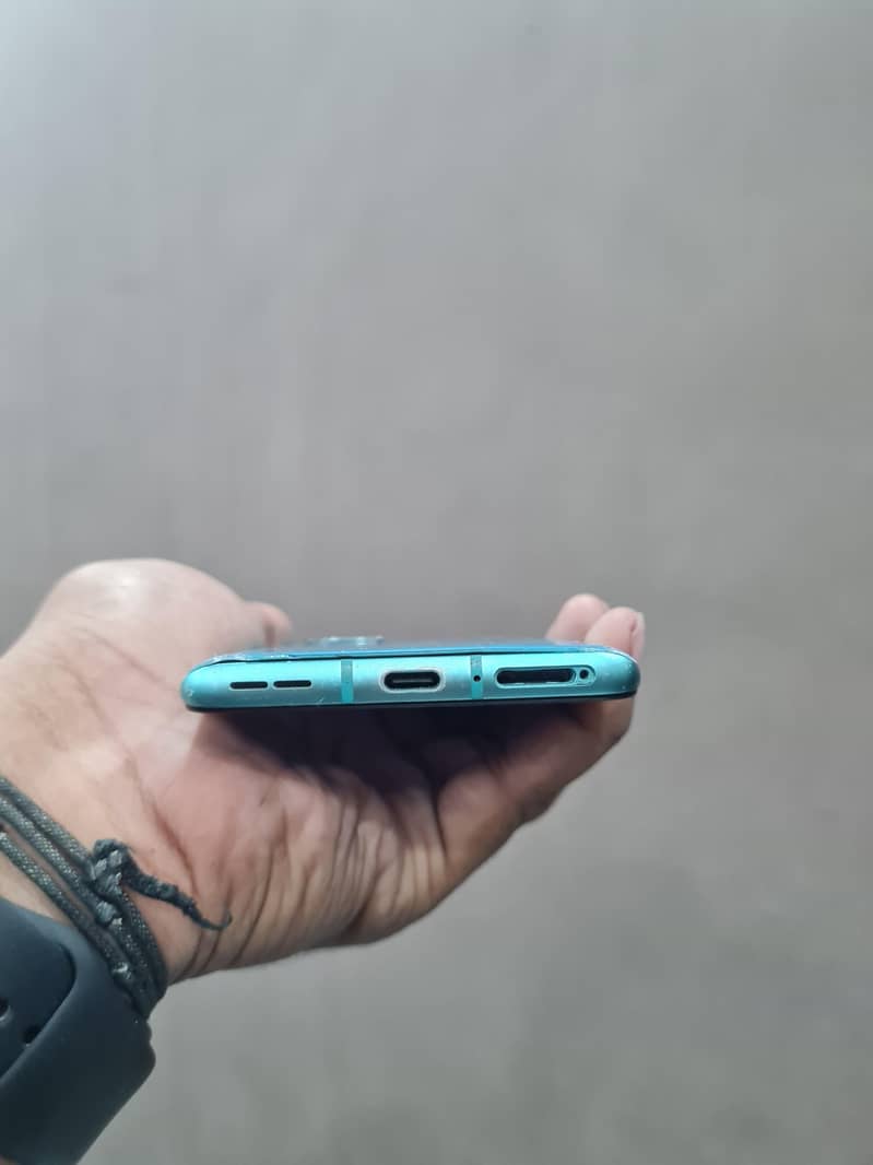 One Plus 8T 6