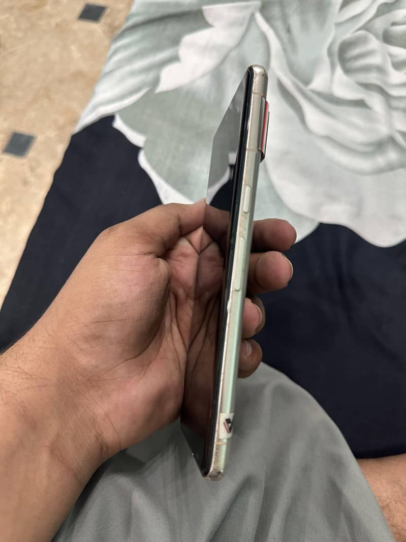 Google Pixel 7 Pro 2