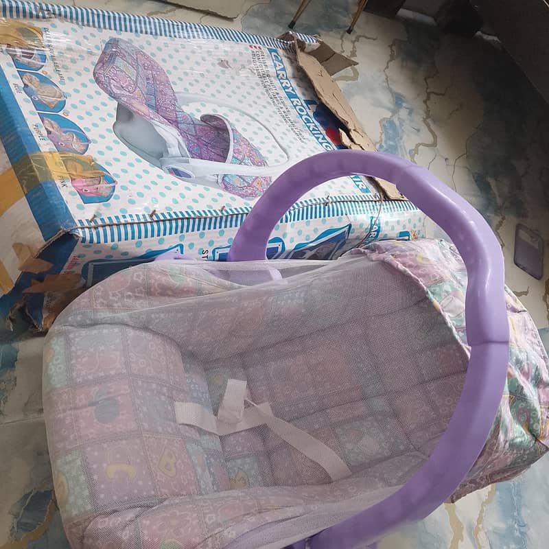 carrycot 4