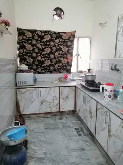 10 Marla Upper Portion For Rent In Allama Iqbal Town