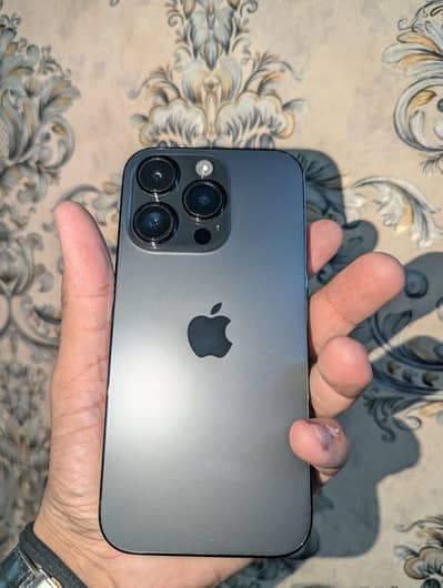 I phone 14 pro 128gb  with box