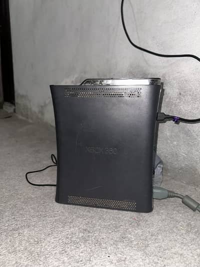 XBOX 360 with 2 Wireless Controllers