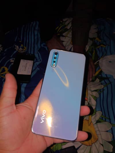Vivo S1