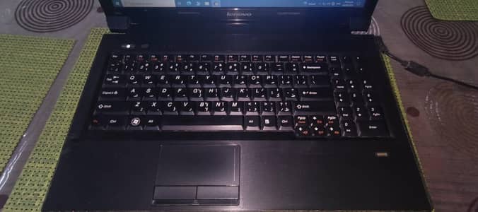 Lenovo B560 i3 laptop