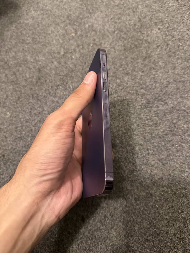 Apple iPhone 14 Pro Max 1