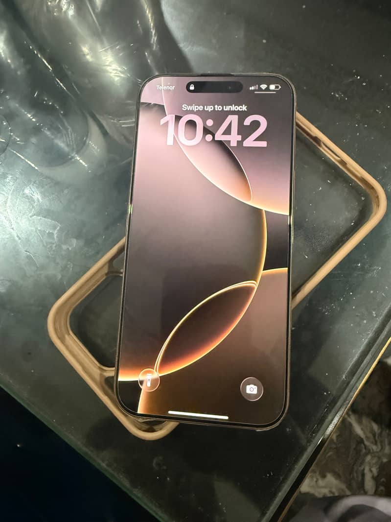 Apple iPhone 16 Pro Max 1
