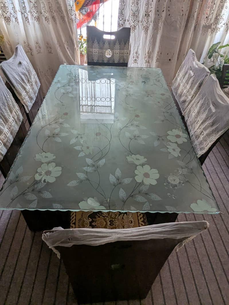 6 Sitter Dining table 0