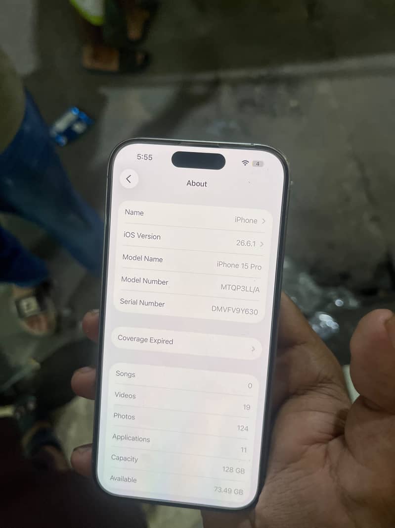 Apple iPhone 15 Pro 4
