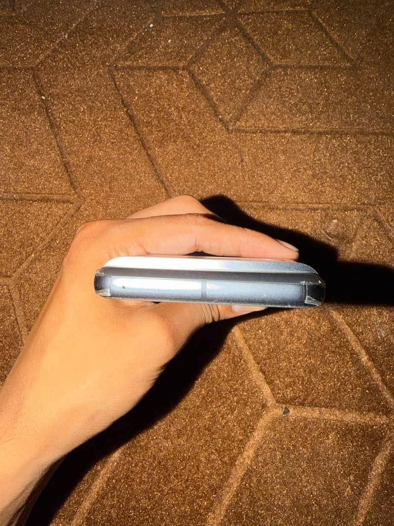 Google PIXEL 8 5