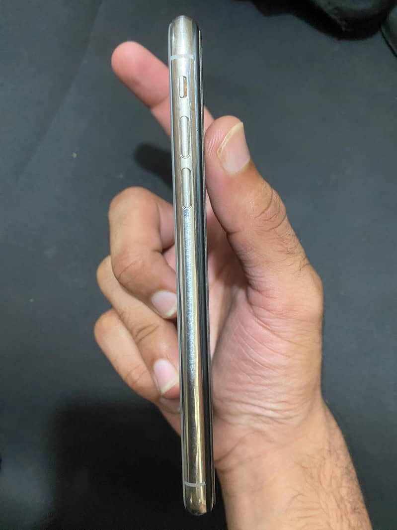 Apple iPhone X 2