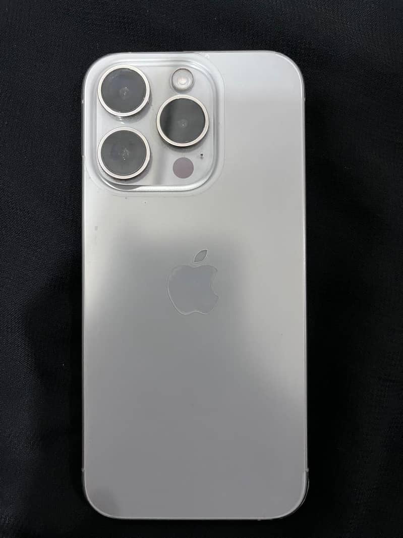 Apple iPhone 15 Pro 7