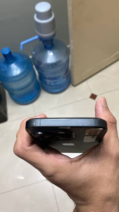 Apple iPhone 16 Pro (Jv)