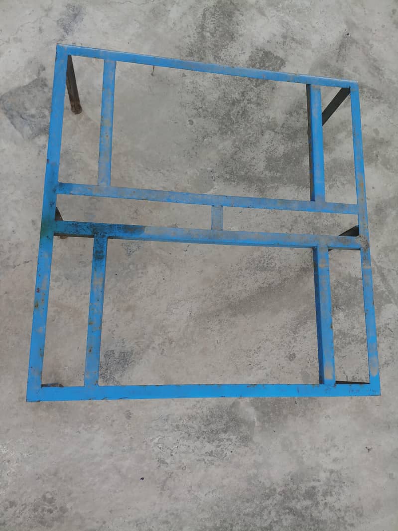 7Frame 28/28 Inches 3