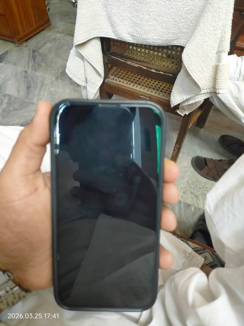 Apple iPhone 13 Pro Max 1