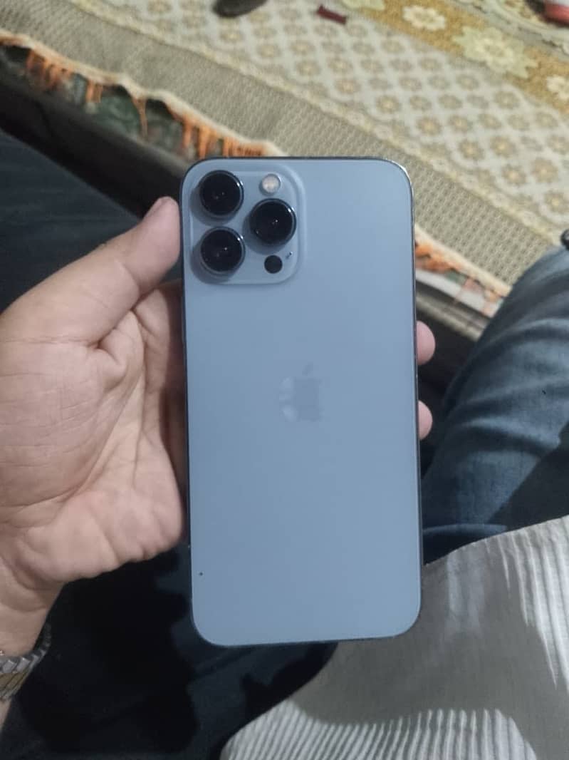 Apple iPhone 13 Pro Max 8