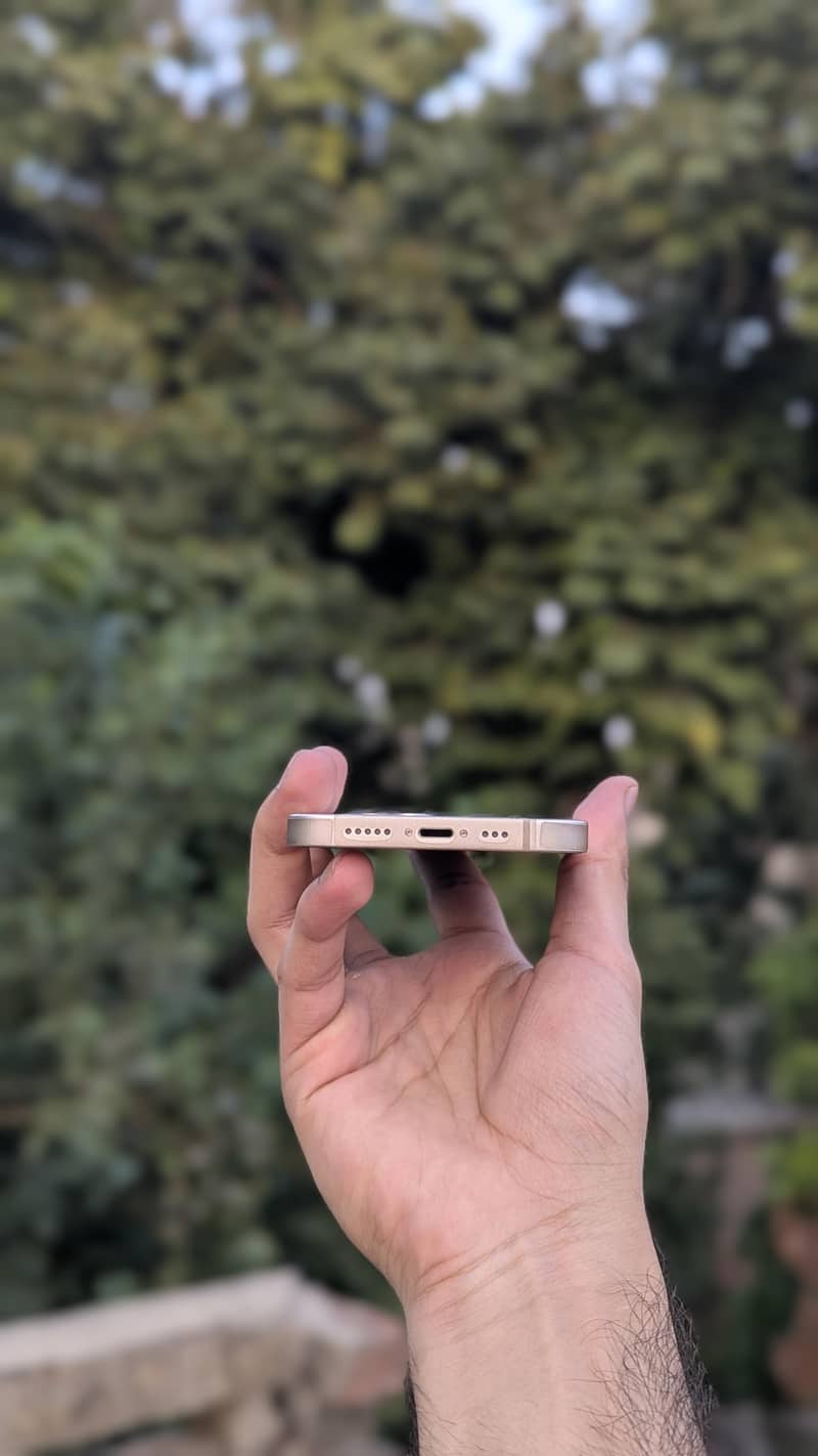 Apple iPhone 13 3