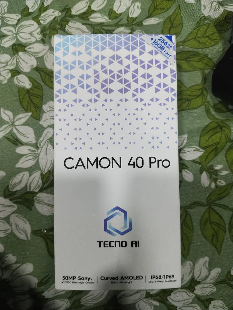 Tecno CAMON 40 Pro 4