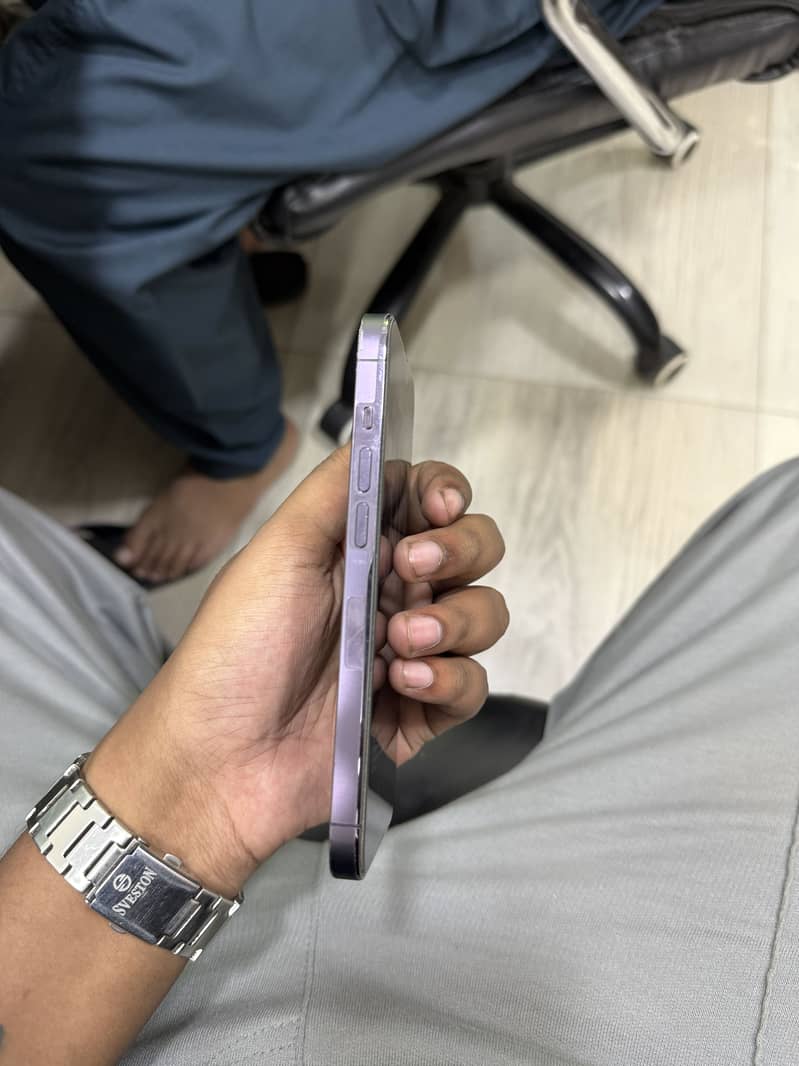 Apple iPhone 14 Pro 3