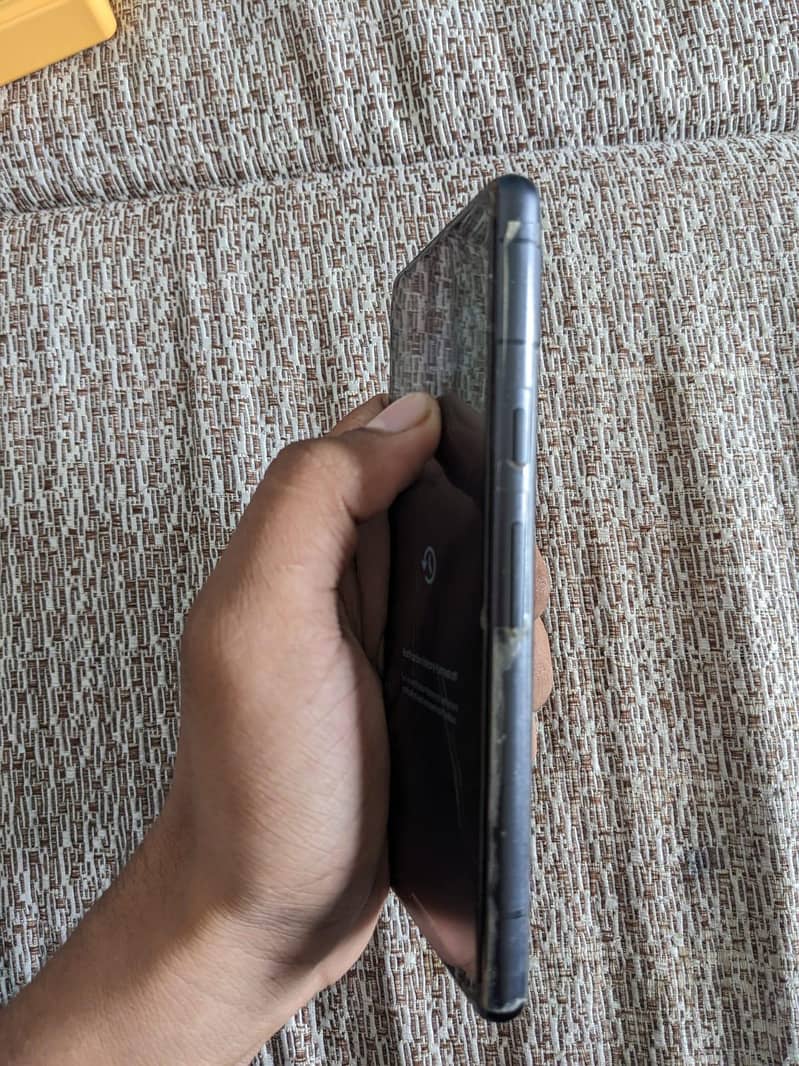 Google Pixel 7a 2