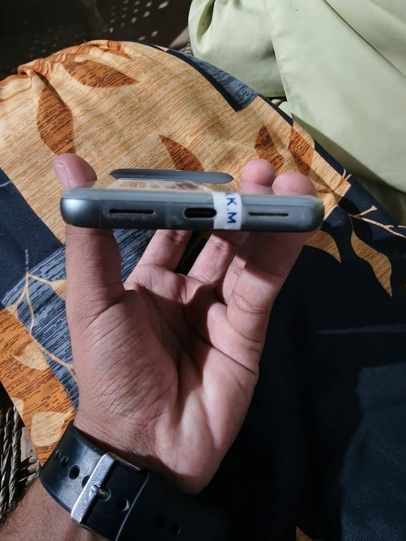 Google Pixel 8 3